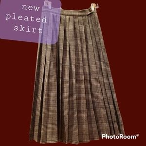 New Condition Pleated Plaid Skirt